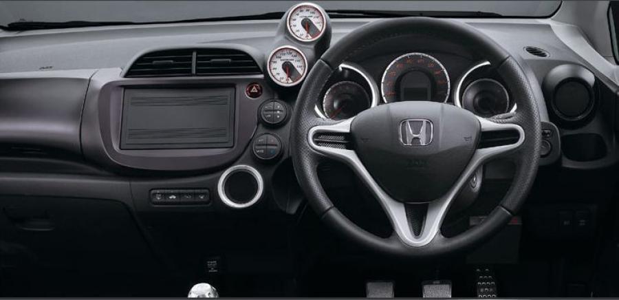  Honda Fit by Mugen 2007 года  (фото 7 из 10)